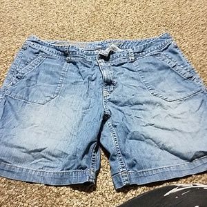 Eddie Bauer jean shorts women's size 16